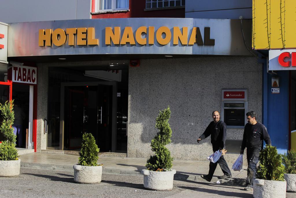 Hotel Nacional La Jonquera Buitenkant foto